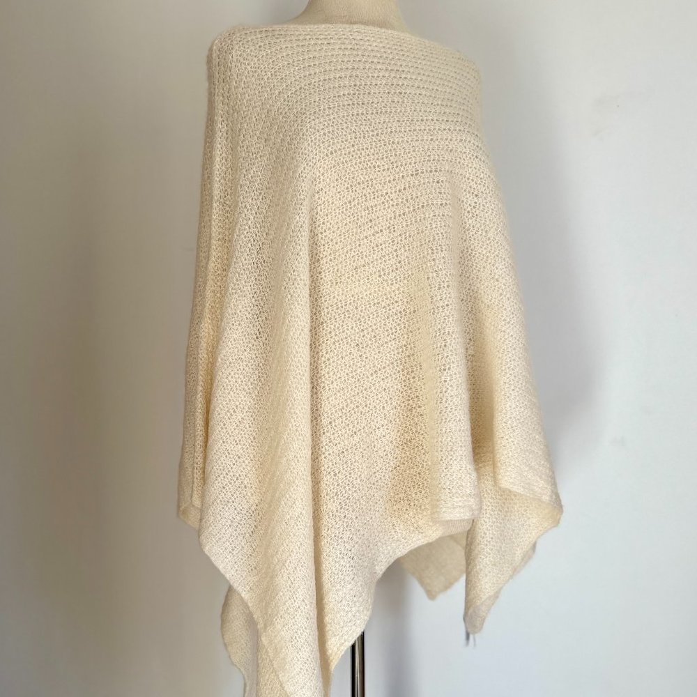 ZARA 2024 COLLECTION ALPACA BLEND OPEN KNIT ASYMMETRIC CREAM SHAWL SZ M NWT